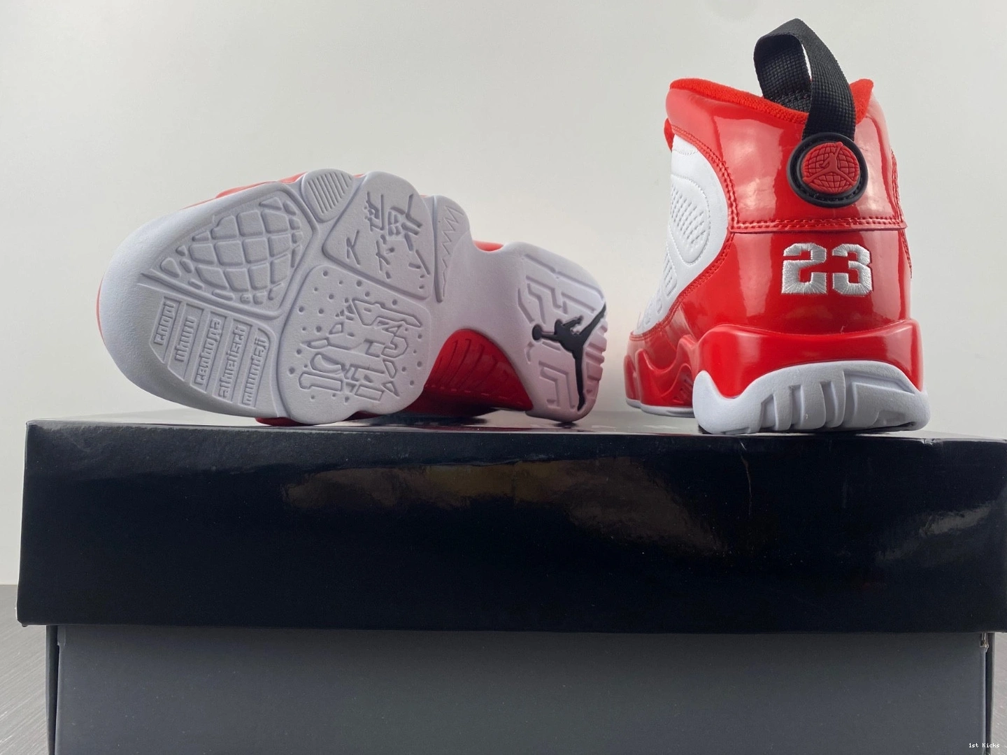 302370-160L  Jordan Red Black 9 White Gym Air Red 0207